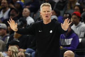 库里或缺阵！ESPN预测明日胜率：勇士44.1% 热火55.9%