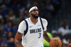 合同3年1.7537亿~谁接手？名记：独行侠将探索浓眉的交易市场