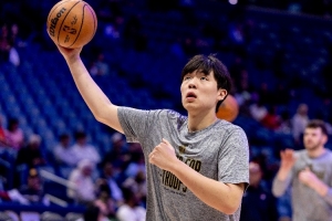 9+5+3！拓媒：虽然有些草率的失误 但杨瀚森明显有了进步