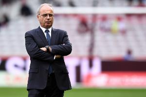 法媒：巴黎总监坎波斯确认，将尝试收购卫星俱乐部外租球员练级