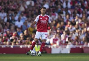 苏维门迪五分钟染黄！这是近8年阿森纳中场在英超领到的最快黄牌