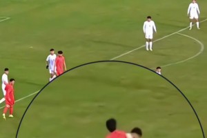 冲冠一怒为兄弟？汪士钦红牌罚下是为了队友出头？